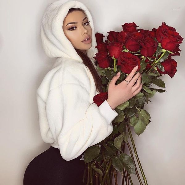 2020 autumn winter women fleece velet fur short coat hooded solid jacket long sleeve zipper casual soft white outerwear l01801, Black;brown
2020 autumn winter women fleece velet fur short coat hooded solid jacket long sleeve zipper casual soft white outerwear l01801, Black;brown