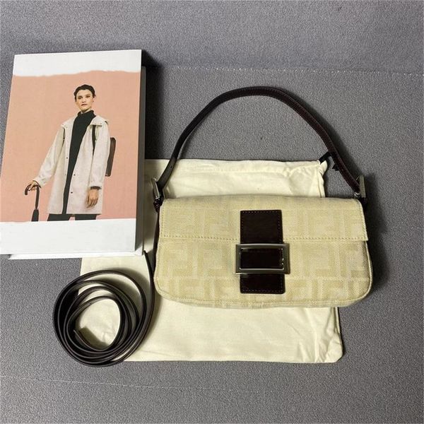 2020 new ladies flip bag made of high-quality genuine leather, fashionable and novel ladies shoulder messenger bag, ladies handbag
2020 new ladies flip bag made of high-quality genuine leather, fashionable and novel ladies shoulder messenger bag, ladies handbag