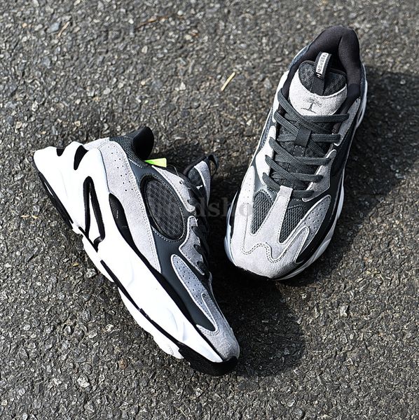 us 9.5 eur 43 treeperi fashion chunky 5.0 reflective running shoes black grey men women sports sneakers
us 9.5 eur 43 treeperi fashion chunky 5.0 reflective running shoes black grey men women sports sneakers