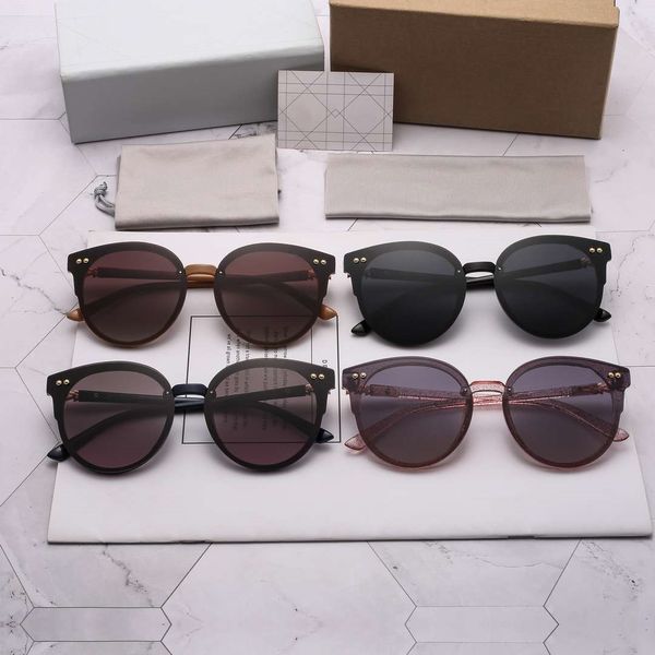 womens designer sunglasses luxury sunglasses women beach goggle glasses uv400 d1o letter 3010 4 colors highly quality with box, White;black
womens designer sunglasses luxury sunglasses women beach goggle glasses uv400 d1o letter 3010 4 colors highly quality with box, White;black