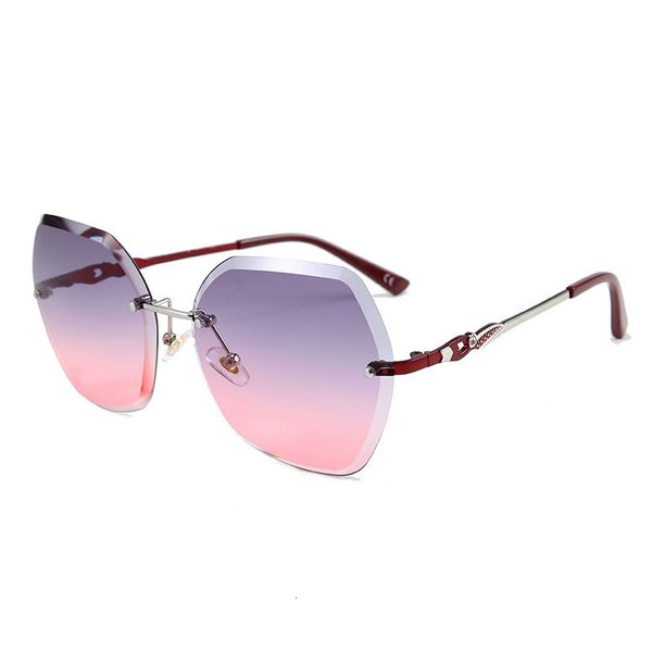2021 new rimless sunglasses women vintage diamond cutting sun glasses for outdoor club metal frame shades oculos eyewear 50042df vg2m, White;black
2021 new rimless sunglasses women vintage diamond cutting sun glasses for outdoor club metal frame shades oculos eyewear 50042df vg2m, White;black