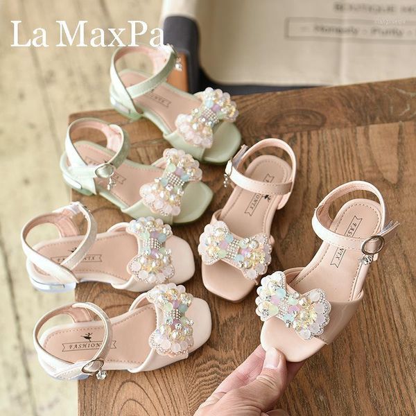 2020 summer new girls sandals magic crystal sandals female princess crystal open toe girls dance performance shoes1, Black;red
2020 summer new girls sandals magic crystal sandals female princess crystal open toe girls dance performance shoes1, Black;red