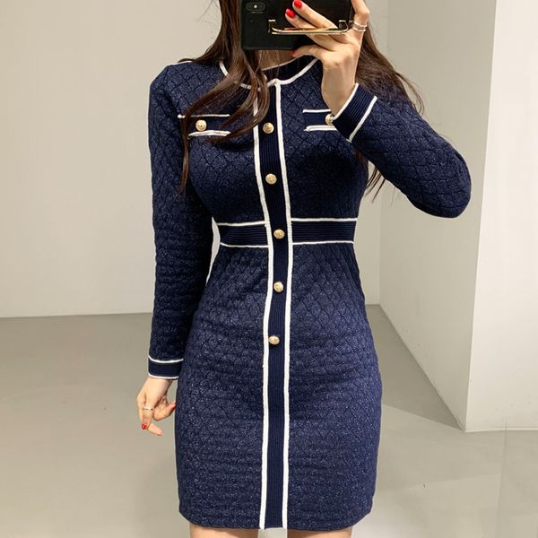 2021 new dressed vintage korean mesh chic around the neck high waist sheath contrast thin argyle dress in sweater a545, Black;gray
2021 new dressed vintage korean mesh chic around the neck high waist sheath contrast thin argyle dress in sweater a545, Black;gray