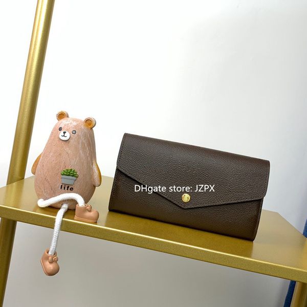 мода классический кожаный паспорт cover, сумка для карточки, держатель билета, сумка для удостоверения личности. это необходимо для туризма, Brown;gray
мода классический кожаный паспорт cover, сумка для карточки, держатель билета, сумка для удостоверения личности. это необходимо для туризма, Brown;gray