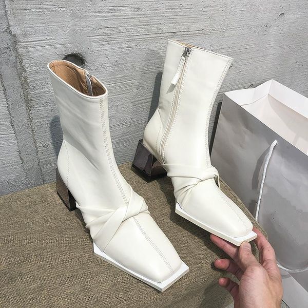 deat 2021 new spring and summer fashion casual boots women square head side zipper thick heel shows thin short boot sh2411, Black
deat 2021 new spring and summer fashion casual boots women square head side zipper thick heel shows thin short boot sh2411, Black