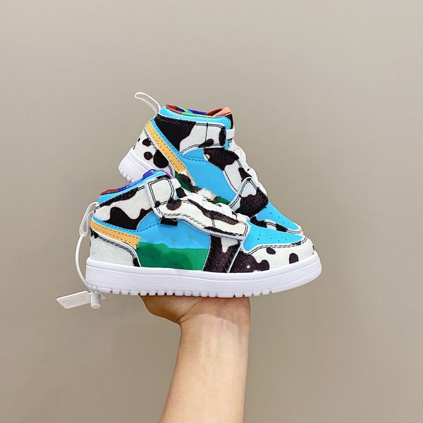 2020 new luxury fashion design original single children's high-sneakers basketball shoes breathable boys and girls ing, Black
2020 new luxury fashion design original single children's high-sneakers basketball shoes breathable boys and girls ing, Black