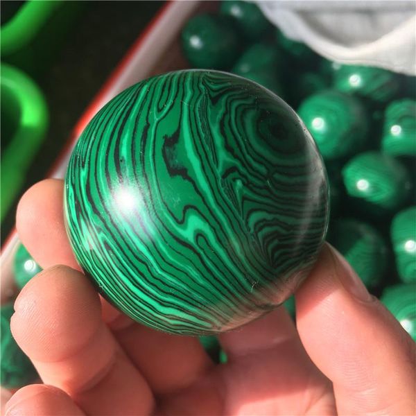 decorative objects & figurines 50mm hand carved malachite healing ball sphere for home decoration
decorative objects & figurines 50mm hand carved malachite healing ball sphere for home decoration