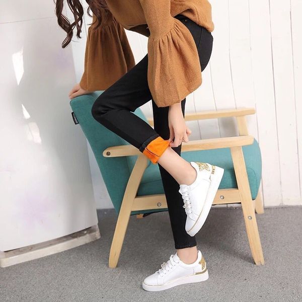plush jeans women's small feet thickened outer wear solid color slim thermal elastic straight tube autumn winter pants, Blue
plush jeans women's small feet thickened outer wear solid color slim thermal elastic straight tube autumn winter pants, Blue