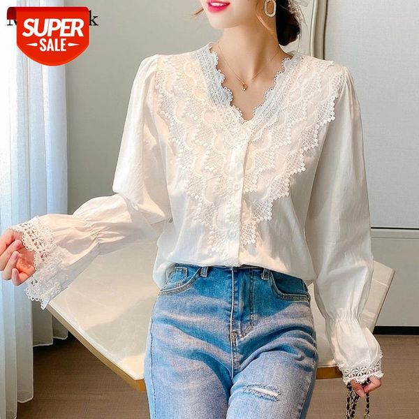 autumn fashion white shirt women butterfly sleeve v-neck floral vintage white blouse women casual loose lace blouses 11127 #jj04
autumn fashion white shirt women butterfly sleeve v-neck floral vintage white blouse women casual loose lace blouses 11127 #jj04