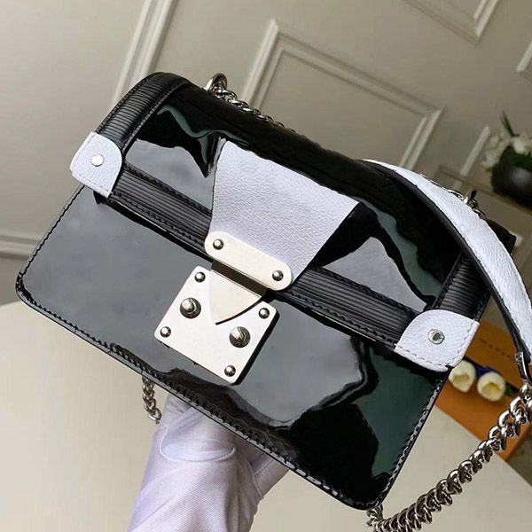 5a style complete wynwood women chain bags shoulder bag leather messenger bags designer cross body bag with box
5a style complete wynwood women chain bags shoulder bag leather messenger bags designer cross body bag with box