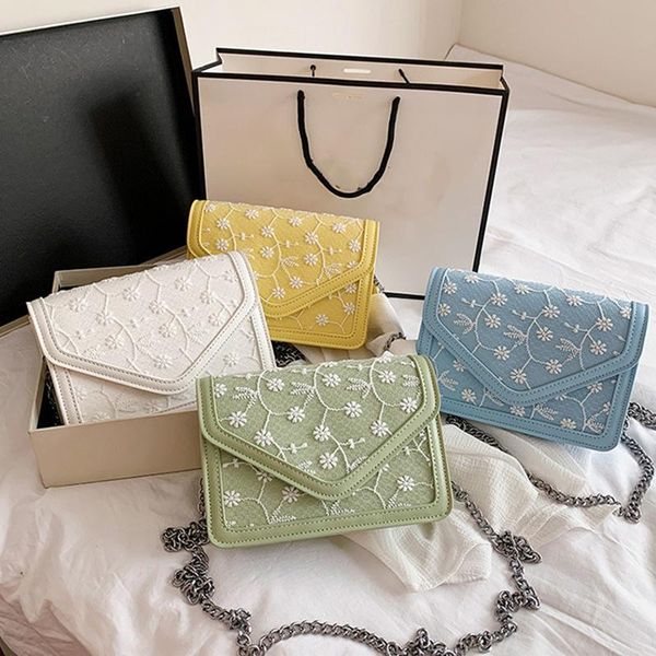 luxury lace women's messenger bag fashion chain shoulder bag mini evening dress handbag female wallet
luxury lace women's messenger bag fashion chain shoulder bag mini evening dress handbag female wallet