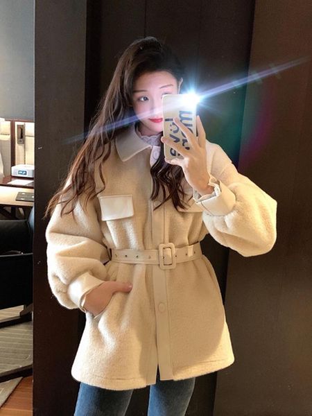 autumn and winter temperament coat 2021 new korean loose medium length style waist like one-piece coat for women, Black;brown
autumn and winter temperament coat 2021 new korean loose medium length style waist like one-piece coat for women, Black;brown