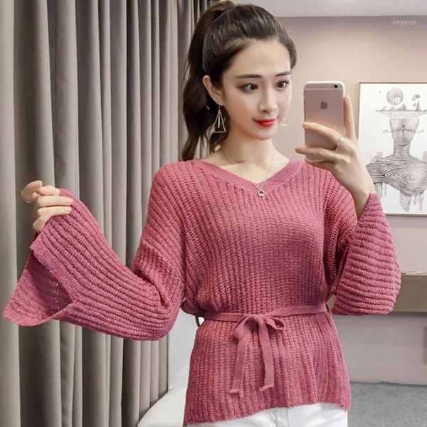 2019 early autumn new korean neutral and wind sweater women loose wear korean thick wool trumpet sleeve knit sweater1, White;black
2019 early autumn new korean neutral and wind sweater women loose wear korean thick wool trumpet sleeve knit sweater1, White;black