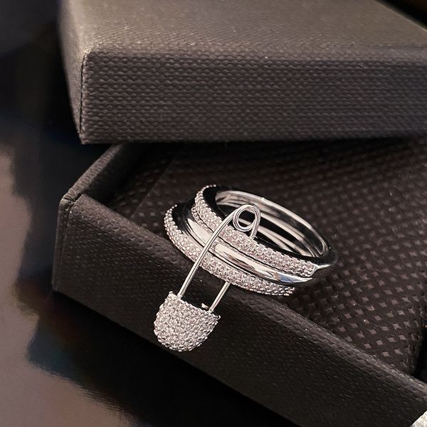three-ring pin ring female masu ring with diamond clip detachable index finger ring smart disco dancing, Silver
three-ring pin ring female masu ring with diamond clip detachable index finger ring smart disco dancing, Silver