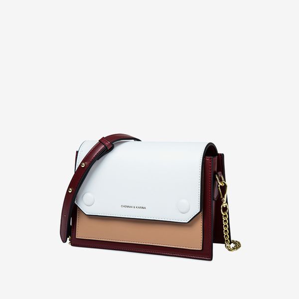 luxurys designers doudoubao 2021 new fashion chain single shoulder women's color matching button messenger bag french crowdsourcing
luxurys designers doudoubao 2021 new fashion chain single shoulder women's color matching button messenger bag french crowdsourcing