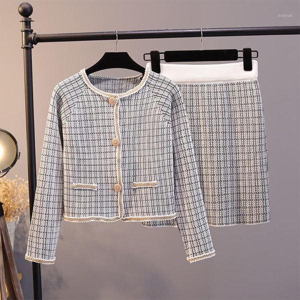 plaid knitted 2 piece set women fall winter sweater cardigan coat + bodycon mini skirt vintage women clothing suits1, Gray
plaid knitted 2 piece set women fall winter sweater cardigan coat + bodycon mini skirt vintage women clothing suits1, Gray