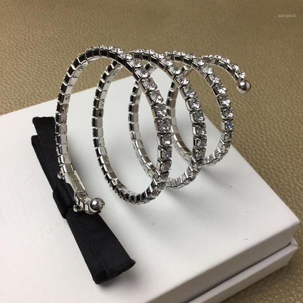 earrings & necklace 2021 brand fashion jewelry set for women spring bowknot party choker bracelet cuff bowknot1, Silver
earrings & necklace 2021 brand fashion jewelry set for women spring bowknot party choker bracelet cuff bowknot1, Silver