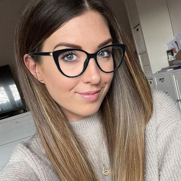 wacksaria women glasses frame cat shape fashion flat metal vintage style super light weight eyewear reading school girls fashion, Black
wacksaria women glasses frame cat shape fashion flat metal vintage style super light weight eyewear reading school girls fashion, Black