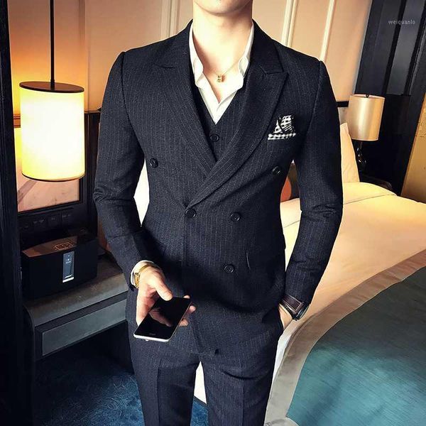 2019 spring and autumn new slim striped fabric men's casual fashion business dress high-quality self-cultivation double-breasted1, White;black
2019 spring and autumn new slim striped fabric men's casual fashion business dress high-quality self-cultivation double-breasted1, White;black