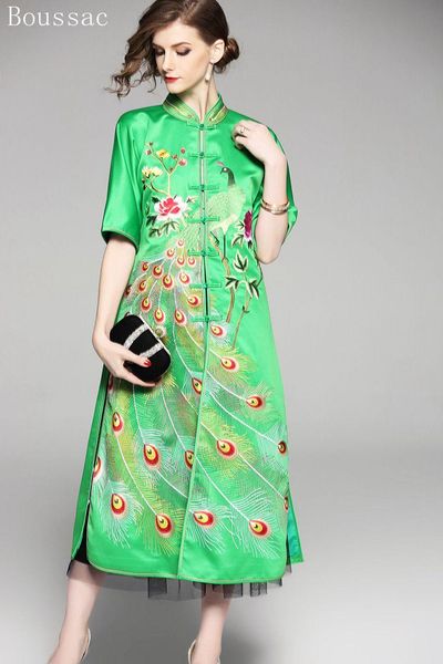 new half-sleeved chinese style peacock embroidered mandarin collar plate buckle long section trench for women, Tan;black
new half-sleeved chinese style peacock embroidered mandarin collar plate buckle long section trench for women, Tan;black