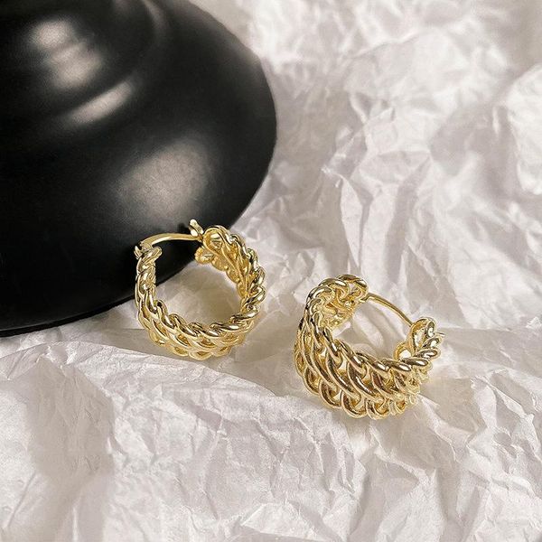 korean vintage fashion design metal gold twist hoop earrings for women girl daily personality accessories, Golden;silver
korean vintage fashion design metal gold twist hoop earrings for women girl daily personality accessories, Golden;silver