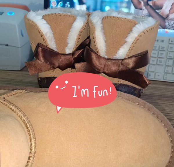2022 sell fashionable popular classic style lau 2 in 1 women boots 5062 middle short bow snow boots keep warm boots transshipment, Black
2022 sell fashionable popular classic style lau 2 in 1 women boots 5062 middle short bow snow boots keep warm boots transshipment, Black