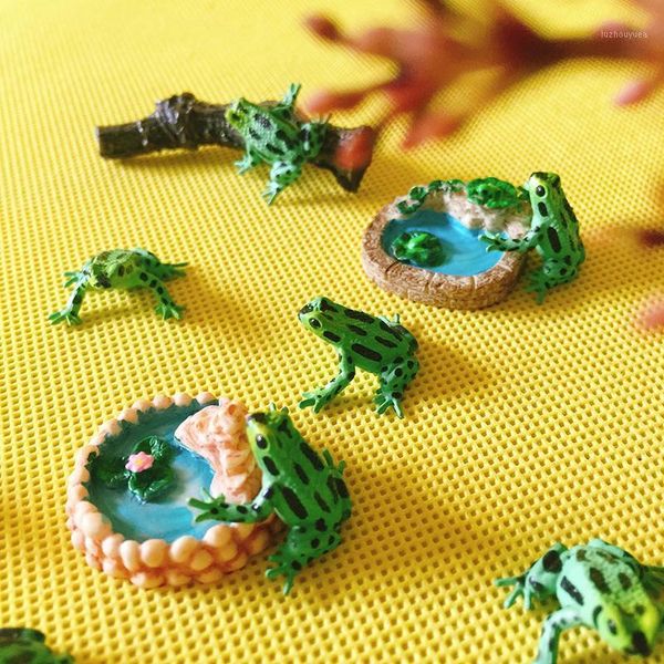 10pcs/green black dots frog/doll house//miniatures/cute/fairy garden gnome/moss terrarium decor/crafts/bonsai/diy supplies1
10pcs/green black dots frog/doll house//miniatures/cute/fairy garden gnome/moss terrarium decor/crafts/bonsai/diy supplies1