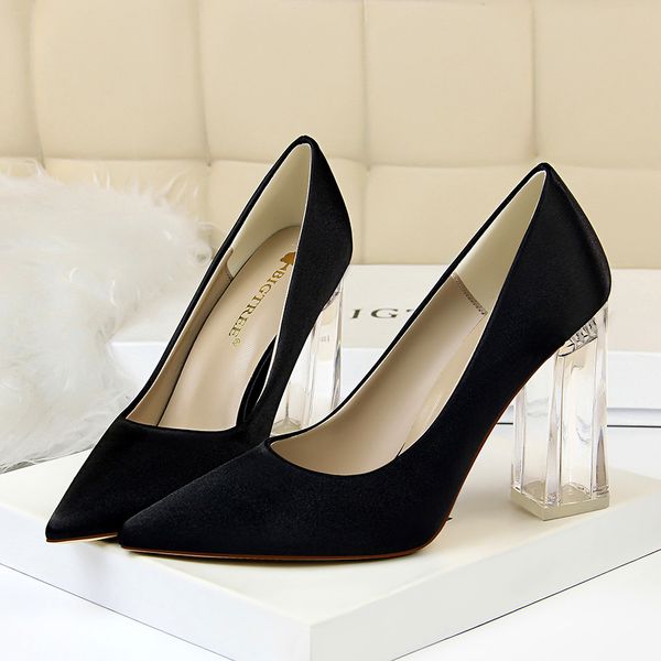 2021 plus size 43 female block 10cm high heels lady pale pink scarpins jumps satin wedding bombs bling shoes transparent yh0p, Black
2021 plus size 43 female block 10cm high heels lady pale pink scarpins jumps satin wedding bombs bling shoes transparent yh0p, Black