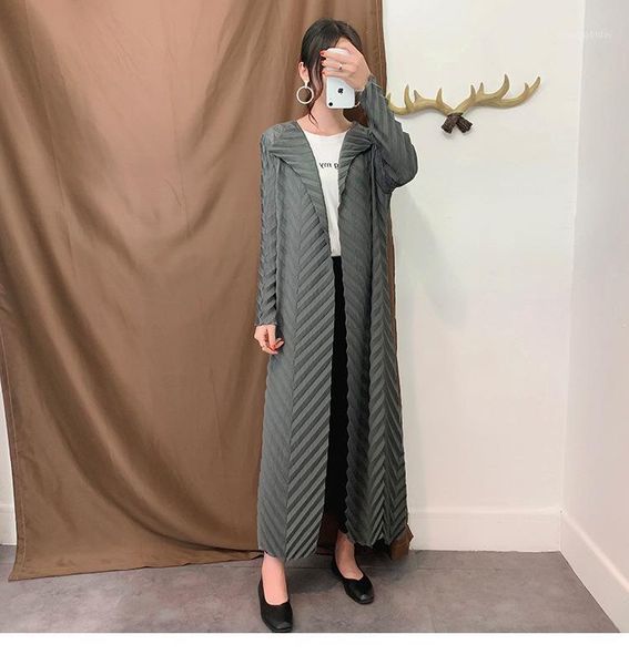 selling miyake turn-down collar outerwear pleated length sleeve long outerwear coat in stock1, Tan;black
selling miyake turn-down collar outerwear pleated length sleeve long outerwear coat in stock1, Tan;black