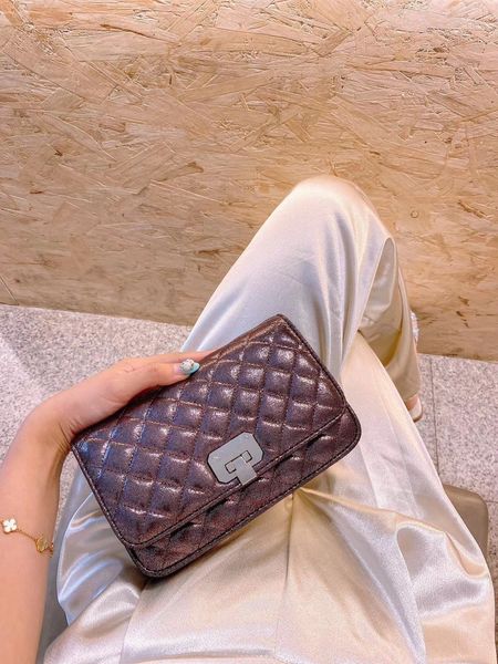 c small lingge bag k one-shoulder oblique straddle candy color is super great size: 22cm luxurys designers crossbody bags
c small lingge bag k one-shoulder oblique straddle candy color is super great size: 22cm luxurys designers crossbody bags