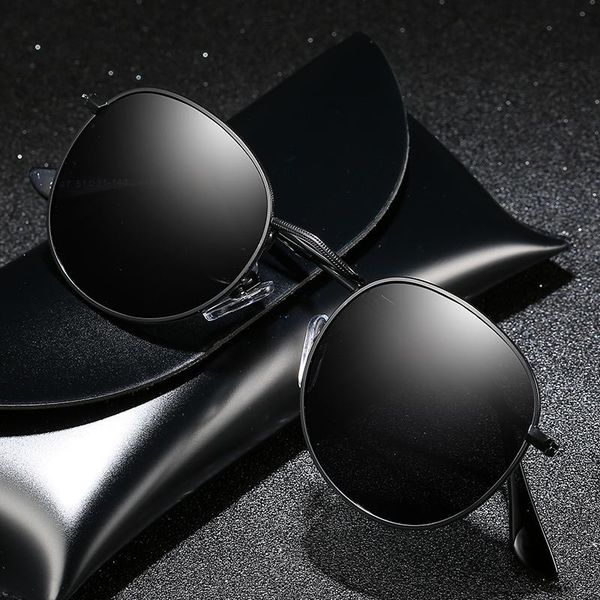 new metal frame circular frame polarized light both men women sunglasses stylish classic high-end outdoor driving sun glasses, White;black
new metal frame circular frame polarized light both men women sunglasses stylish classic high-end outdoor driving sun glasses, White;black