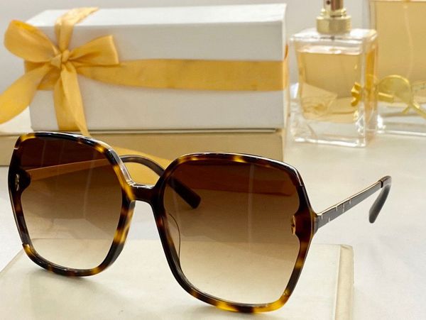 sunglasses for woman 2022 designer retro summer 1668 anti-ultraviolet driving fishing fashion random box, White;black
sunglasses for woman 2022 designer retro summer 1668 anti-ultraviolet driving fishing fashion random box, White;black
