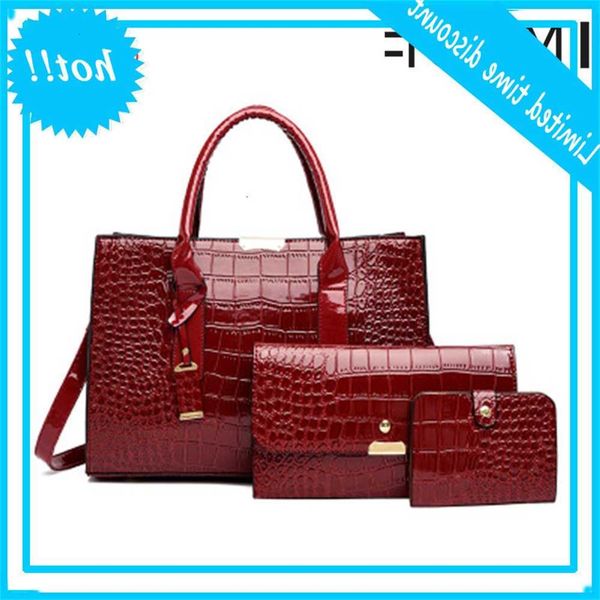 2019 new korean fashion 3-pcs crocodile pattern women's handbag shoulder bag large capacitytote task clutch
2019 new korean fashion 3-pcs crocodile pattern women's handbag shoulder bag large capacitytote task clutch