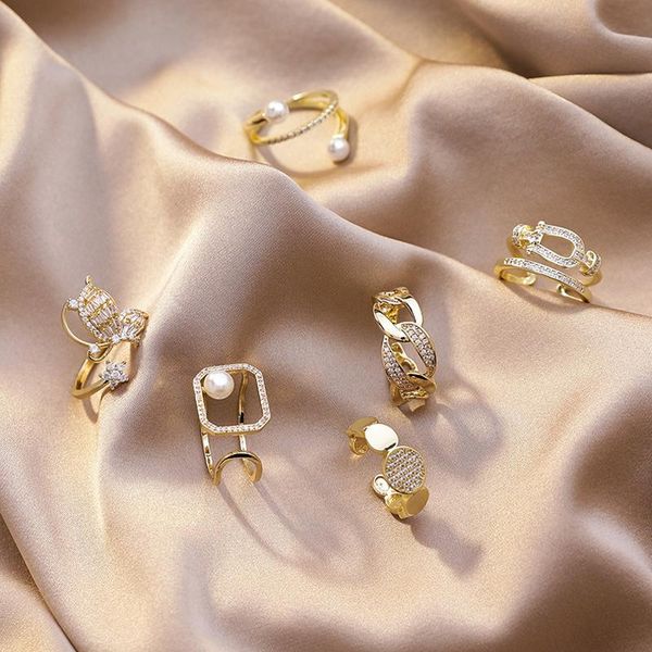cluster rings trendy pearl geometry ring for women wedding jewelry 2021 gold color rhinestones open female fashion knuckle tail, Golden;silver
cluster rings trendy pearl geometry ring for women wedding jewelry 2021 gold color rhinestones open female fashion knuckle tail, Golden;silver