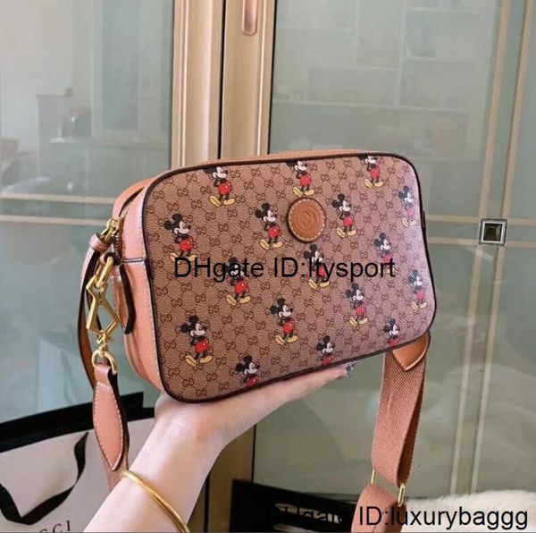 2020 новая сумка для поперечиков для женщин и мужской дизайнер bumbag bumpse fannypack fanny pack талия сумки бесплатная доставка # 015
2020 новая сумка для поперечиков для женщин и мужской дизайнер bumbag bumpse fannypack fanny pack талия сумки бесплатная доставка # 015