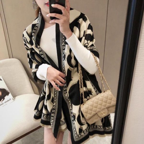 8835 Luxury cashmere wool scarf circle thickened soft warm autumn and winter shawl, Blue;gray
8835 Luxury cashmere wool scarf circle thickened soft warm autumn and winter shawl, Blue;gray