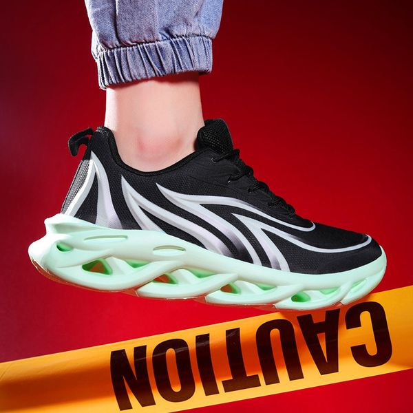casual male sneakers new plutonium leather racing outdoors hombre walks shoes, Black;brown
casual male sneakers new plutonium leather racing outdoors hombre walks shoes, Black;brown