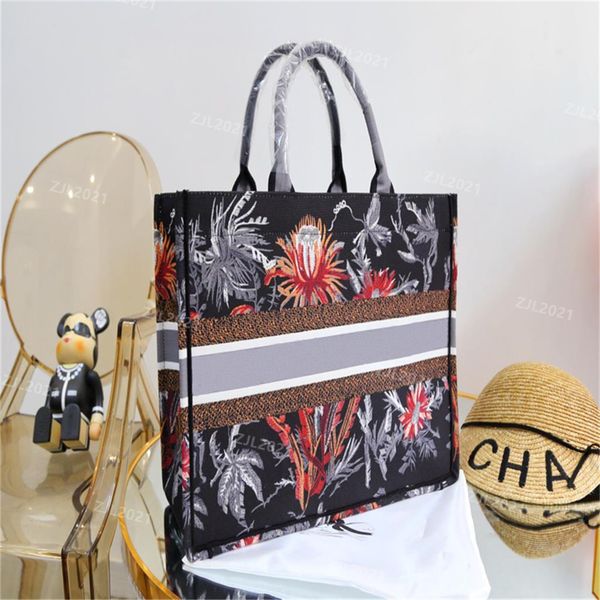 female designer handbag luxury female 2020 printed atmosphere tote bag foreign fancy portable large bag senior large capacity women bags cas
female designer handbag luxury female 2020 printed atmosphere tote bag foreign fancy portable large bag senior large capacity women bags cas