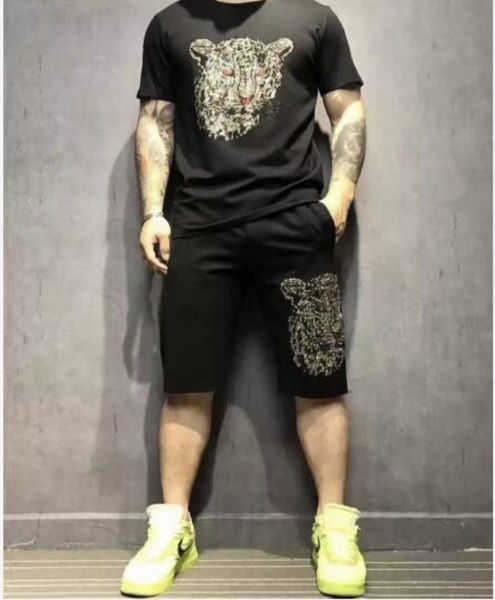designer set men's tracksuit summer t shirt and shorts brand rhinestones male sweatsuit sports suits, White;black
designer set men's tracksuit summer t shirt and shorts brand rhinestones male sweatsuit sports suits, White;black