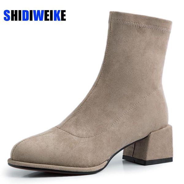 2020 women boots cow suede ankle boots genuine leather autumn winter ladies female shoes thick heel booties ab882, Black
2020 women boots cow suede ankle boots genuine leather autumn winter ladies female shoes thick heel booties ab882, Black