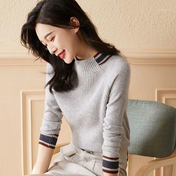show thin knitting sweater short style round neck temperament jacket women's korean version of sweater dress1, White;black
show thin knitting sweater short style round neck temperament jacket women's korean version of sweater dress1, White;black