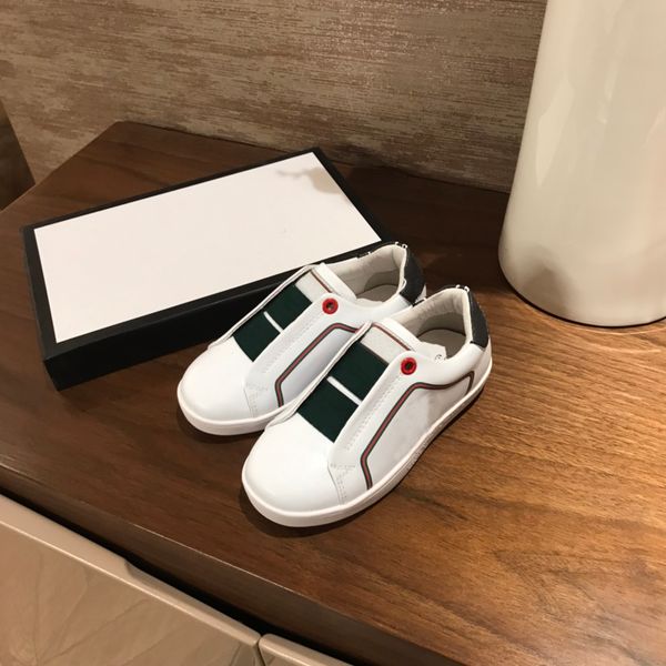 new brand fashion classic shoes children boy girl kid youth skateboarding sports shoes skate sneaker size eur26-35, Black;red
new brand fashion classic shoes children boy girl kid youth skateboarding sports shoes skate sneaker size eur26-35, Black;red