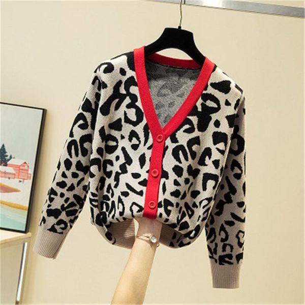retro leopard print v-neck knitted sweater women 2020 autumn winter fashion new loose long-sleeved cardigan trend 302, White
retro leopard print v-neck knitted sweater women 2020 autumn winter fashion new loose long-sleeved cardigan trend 302, White
