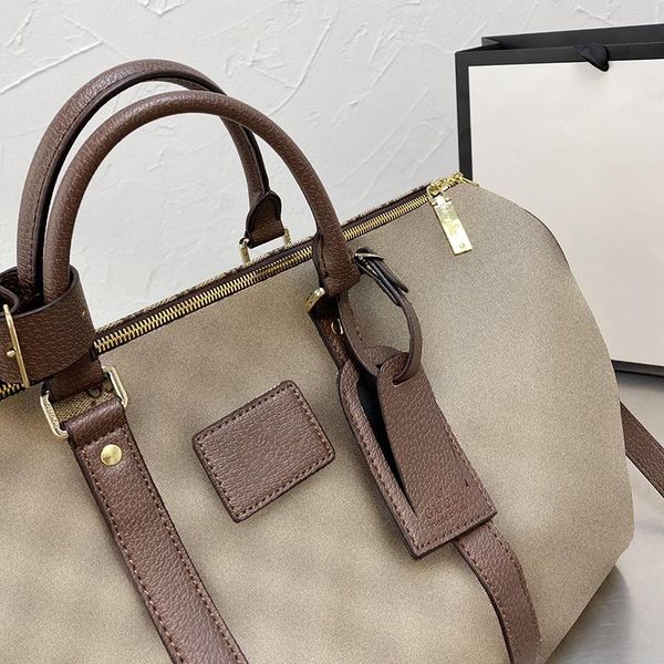 designer crossbody bag shoulder bags cross body totes high-quality genuine leather different colors various styles fashion brand with origin, Black;red
designer crossbody bag shoulder bags cross body totes high-quality genuine leather different colors various styles fashion brand with origin, Black;red