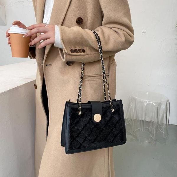 2021 New Plush Flap Bag Solid Shoulder Underarm Bag Female Winter Soft Plush Fluffy Totes Handbag Diagonal Crossbody Bags
2021 New Plush Flap Bag Solid Shoulder Underarm Bag Female Winter Soft Plush Fluffy Totes Handbag Diagonal Crossbody Bags