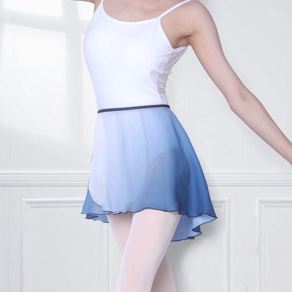 women gradient dance chiffon skirts ballet dance costumes tie up mini short wear for dancing1, Black;red
women gradient dance chiffon skirts ballet dance costumes tie up mini short wear for dancing1, Black;red