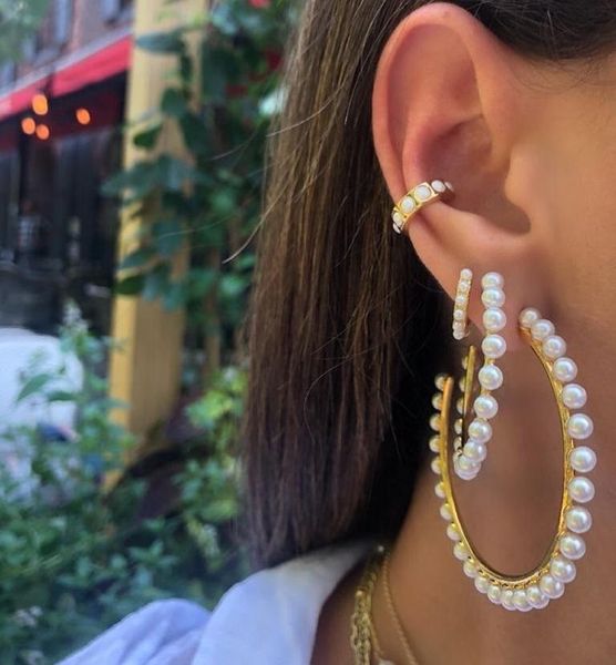 white fresh sea pearl hoop earring for women gold color geometric round circle hoops classic trendy jewelry, Golden;silver
white fresh sea pearl hoop earring for women gold color geometric round circle hoops classic trendy jewelry, Golden;silver