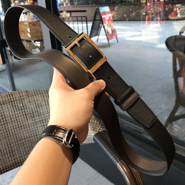 2020 high-quality cowhide material is simple and elegant the design is dark and the main color is rotating the two-purpose wear-resistant, Black;brown
2020 high-quality cowhide material is simple and elegant the design is dark and the main color is rotating the two-purpose wear-resistant, Black;brown