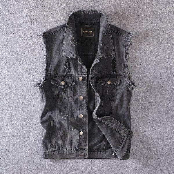 2020 new retro embroidery denim men's vest solid color single breasted casual men jacket autumn slim jean jacket men1, Black;white
2020 new retro embroidery denim men's vest solid color single breasted casual men jacket autumn slim jean jacket men1, Black;white