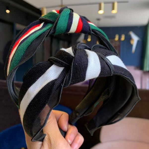 wholesale charm women headband wide edge hair hoop ladies classic red green stripe letters headband women hair accessories, Black;brown
wholesale charm women headband wide edge hair hoop ladies classic red green stripe letters headband women hair accessories, Black;brown